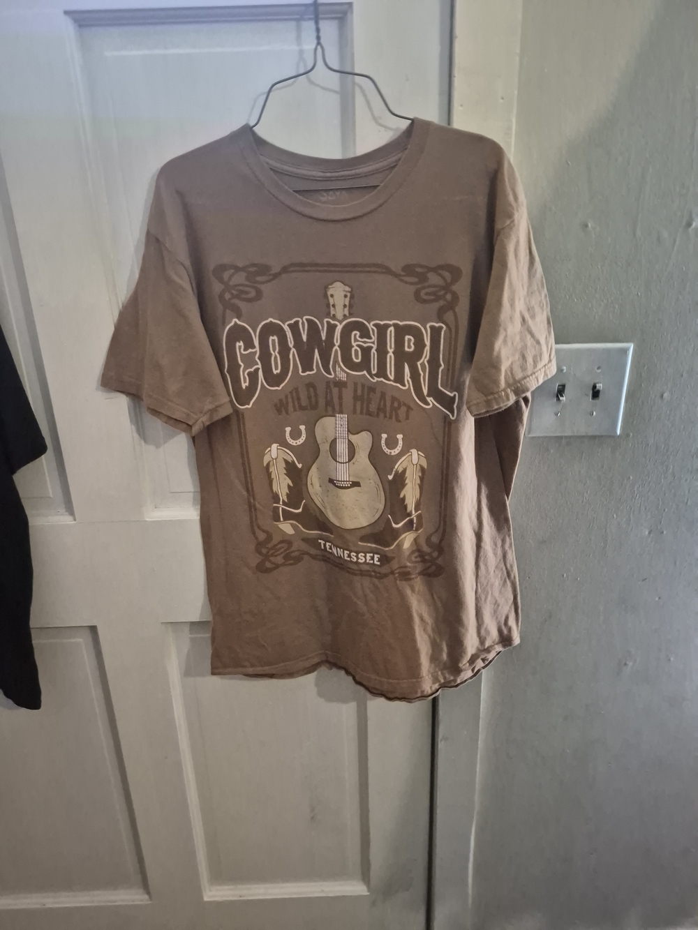 Persaya Cowgirl Graphic Tee in Brown